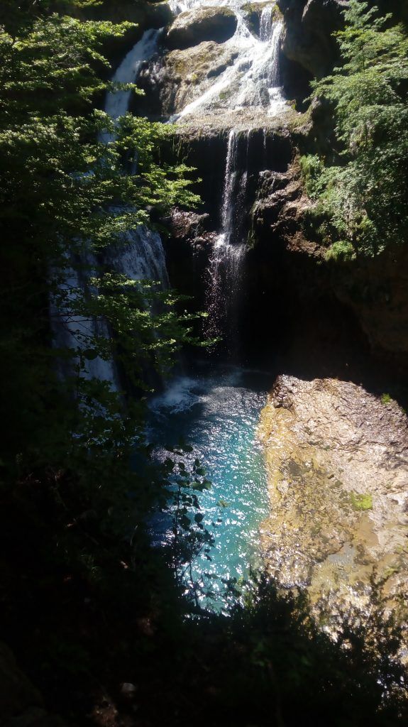 Cascada de la Cueva